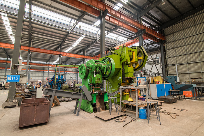 境外网架配件-锥头加工车间